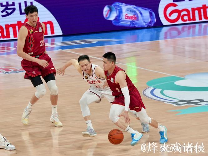 CBA顶级后卫展现实力！22分钟狂砍29+8 正负值+37 入选国家队只是时间问题